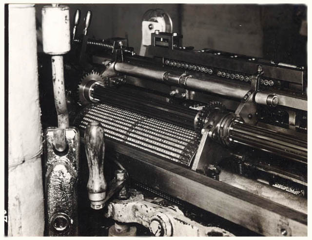 全自動モノタイプキャスター各部（母型筒部）