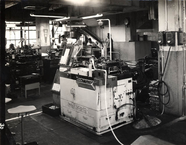 全自動モノタイプキャスター全体